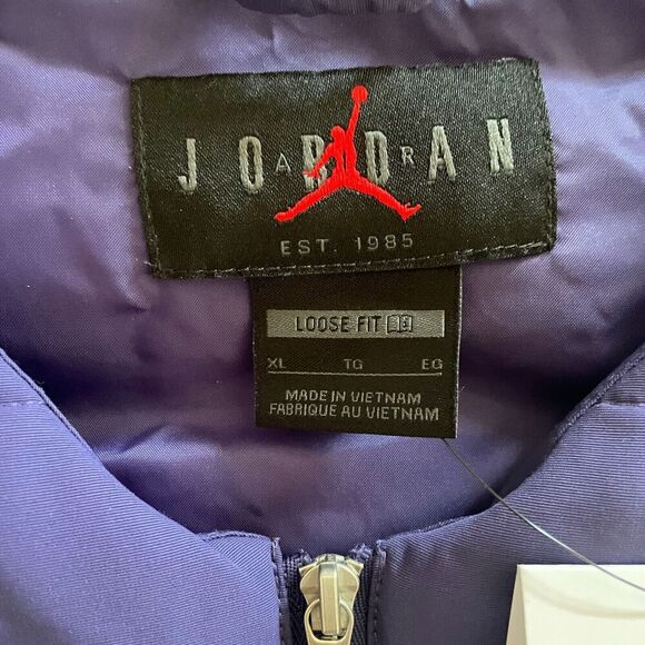 NWT Nike Jordan Women’s Gilet Vest Sky J Purple FB5192-502 Size XL Athleisure - Picture 4 of 14